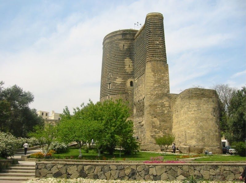 Qız Qalası (Kız Kulesi / Maiden Tower)