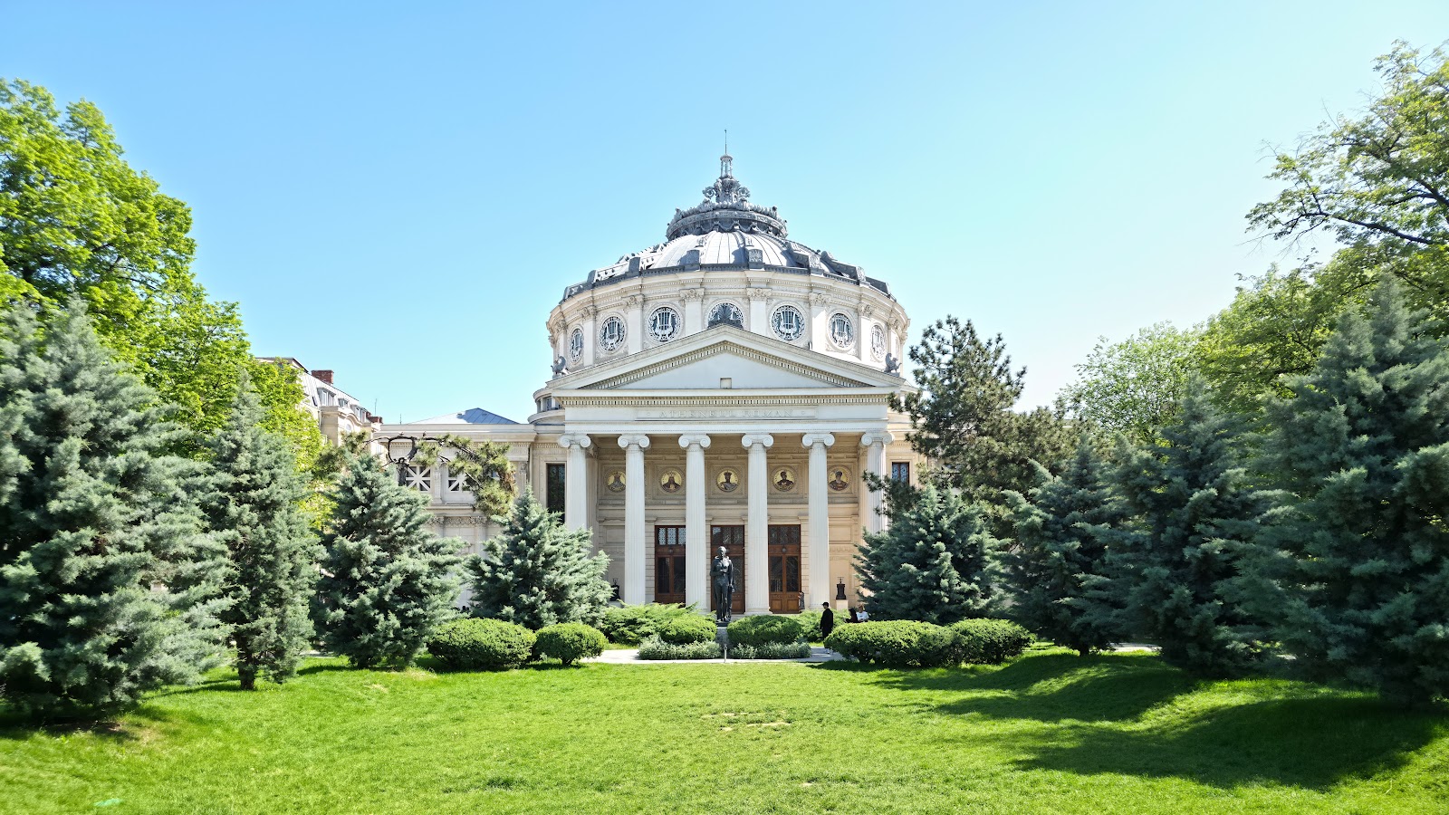 Romanya Athenaeumu (Ateneul Român)