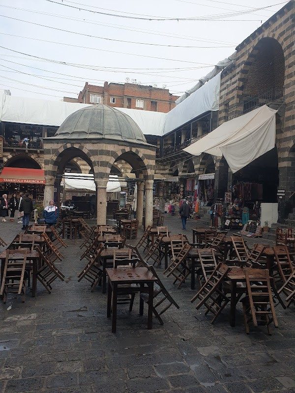 Hasan Paşa Hanı Avlu Çay/Nargile