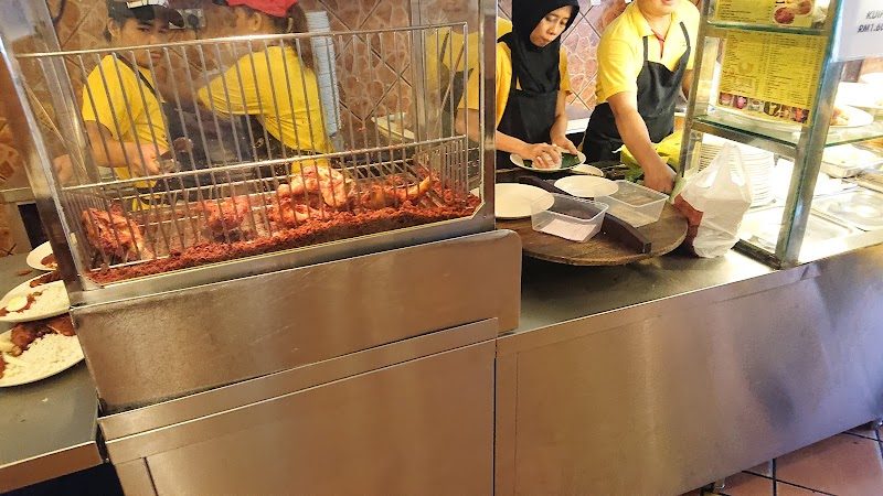 Village Park Restaurant (Nasi Lemak)