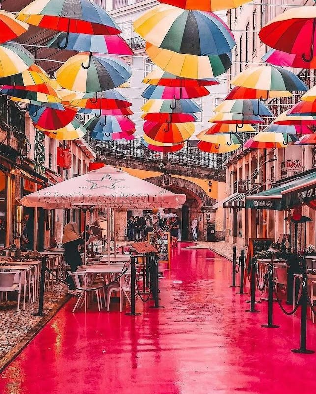 Cais do Sodré (Pink Street)
