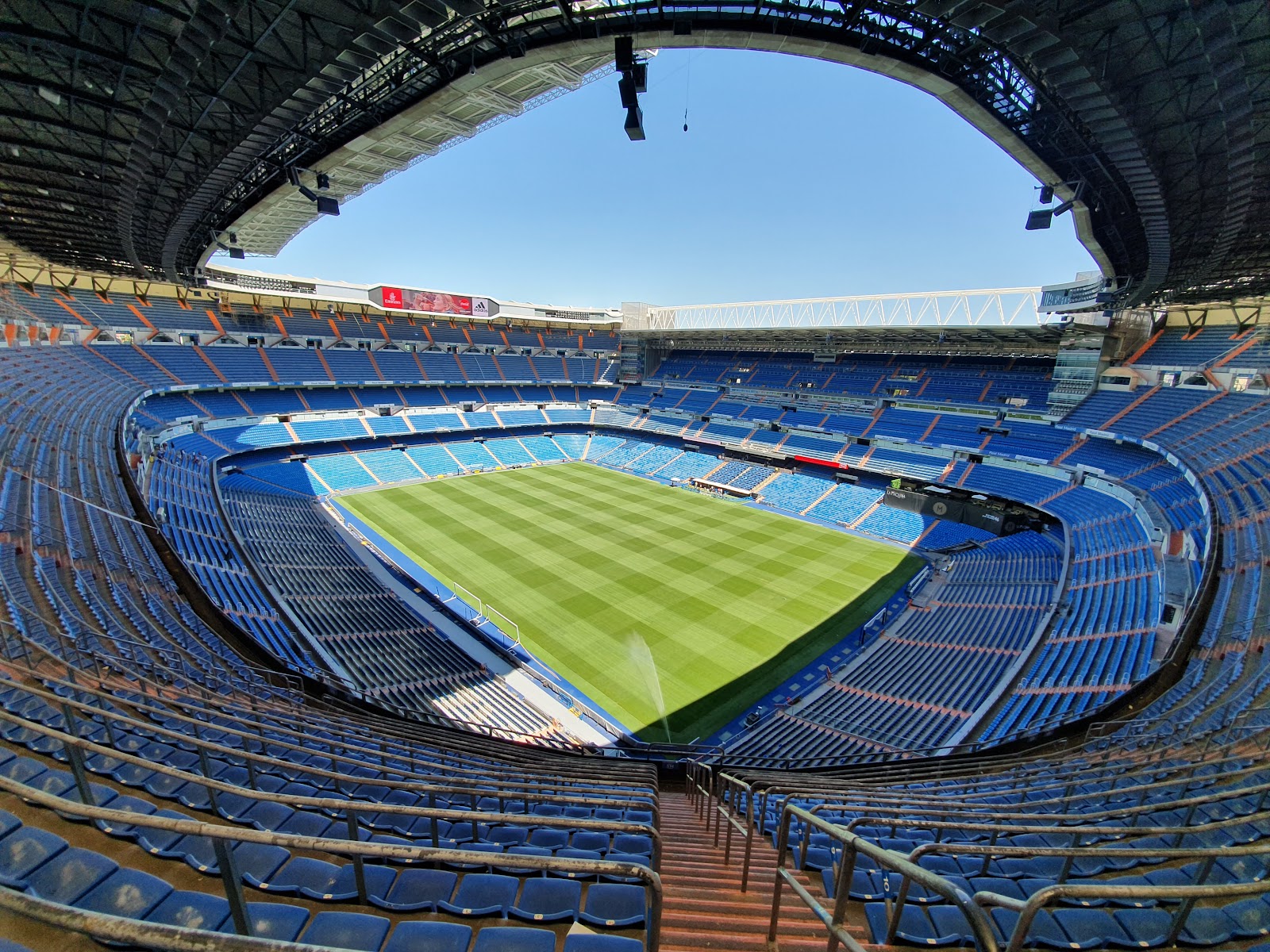 Santiago Bernabeu Stadyumu