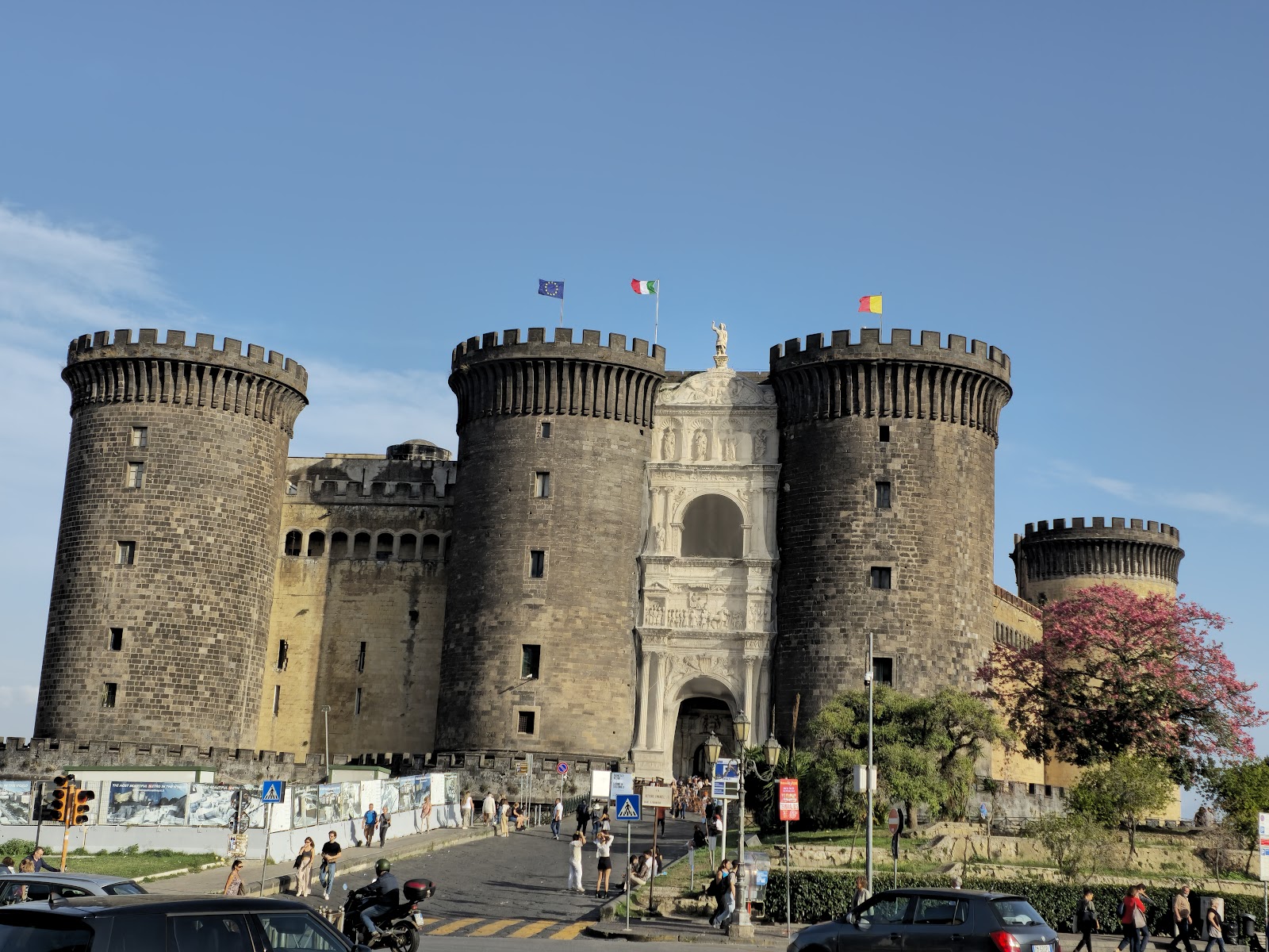 Castel Nuovo (Maschio Angioino)