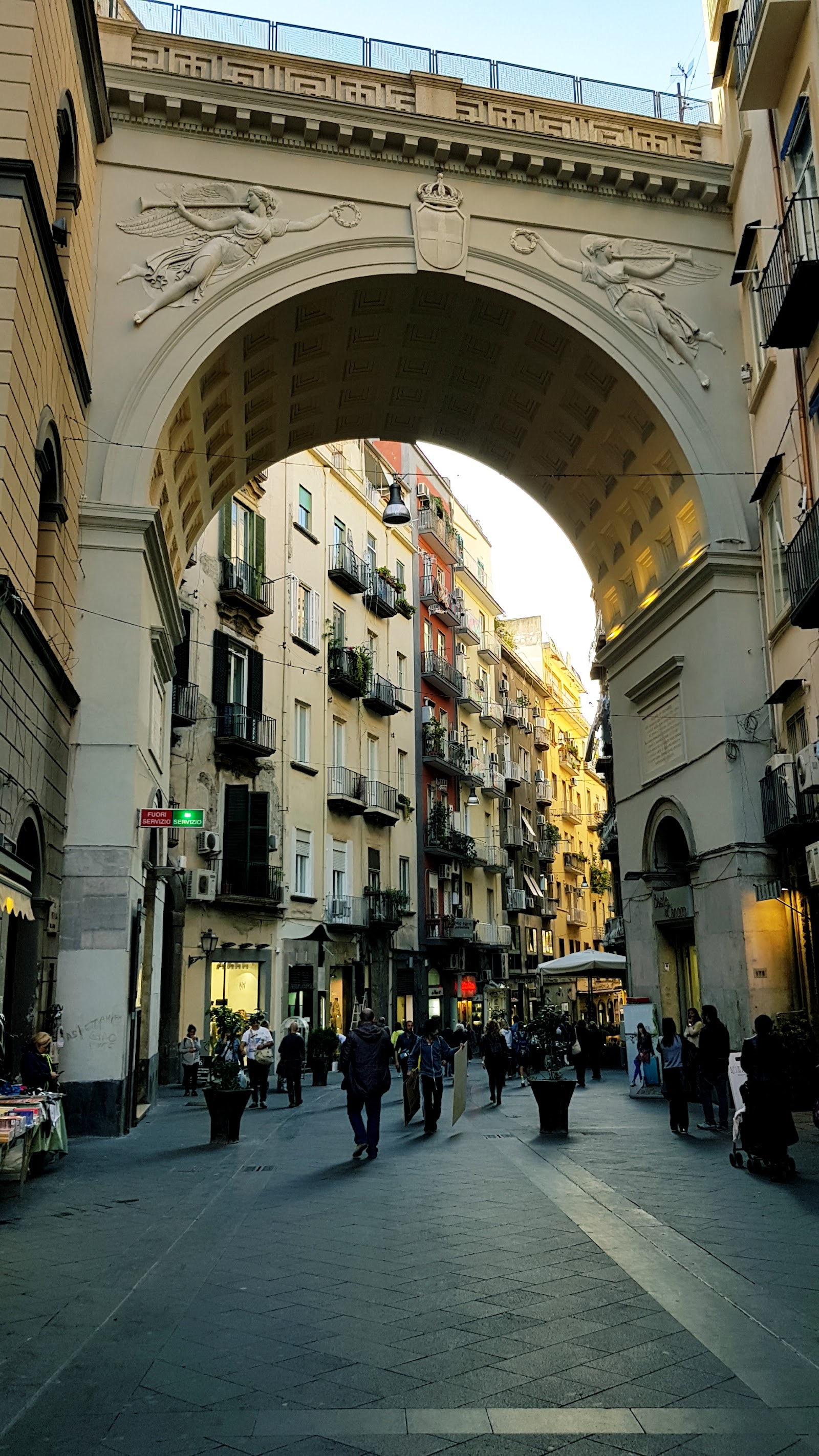 Via Chiaia