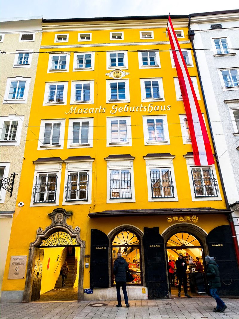 Salzburg - Mozart'ın Doğduğu Ev (Mozarts Geburtshaus)