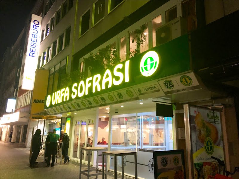 İsotlu Mezeler Sofrası (Çardak)