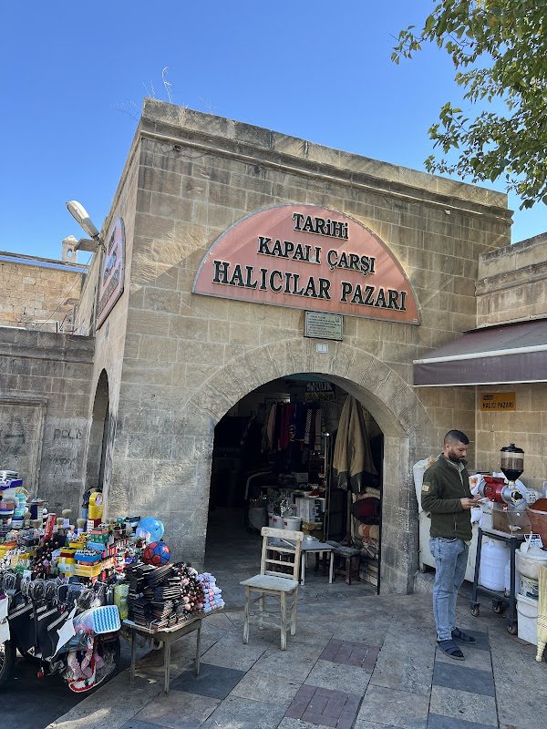 Sıpahı Pazarı (Baharat ve Bezirgan)