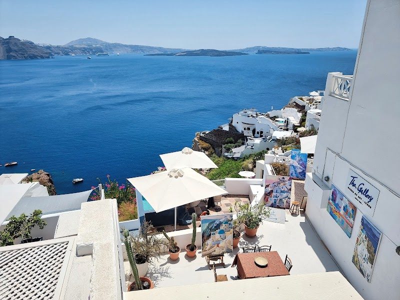 Oia Sanat Galerileri ve Takı Dükkanları