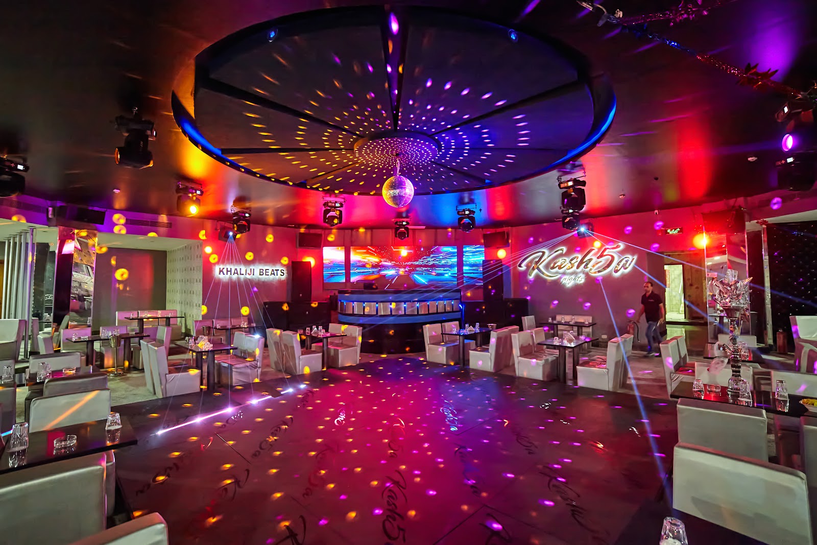 Cinco Lounge