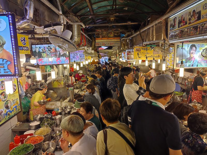 Namdaemun Market Kalguksu