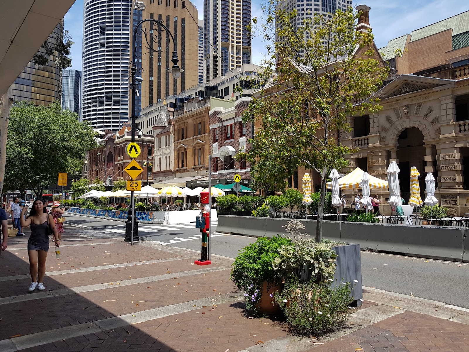 Sydney - The Rocks