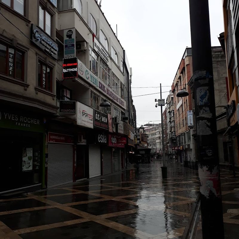 Kunduracılar Caddesi