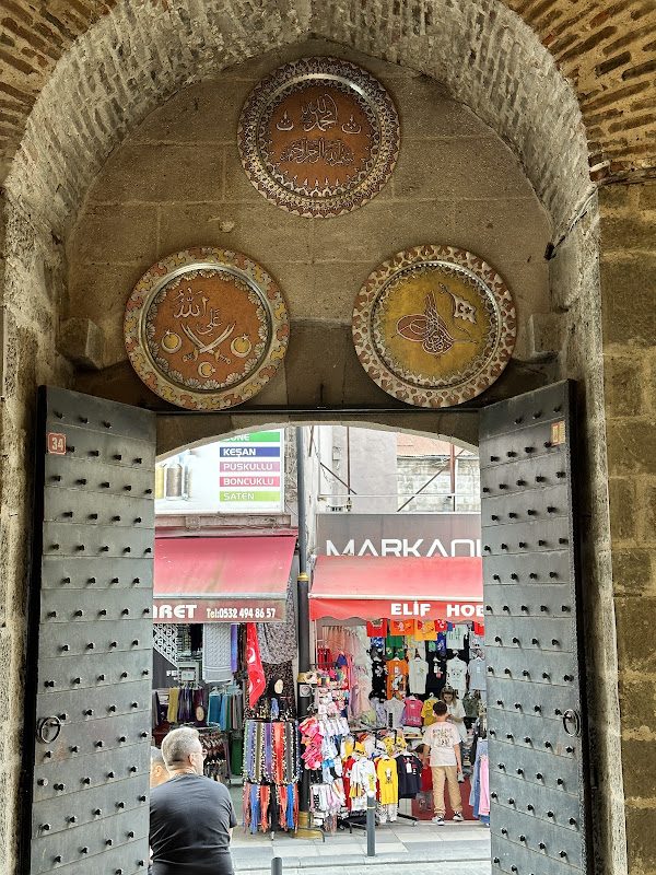 Trabzon Çarşısı (Kunduracılar, Uzun Sokak)