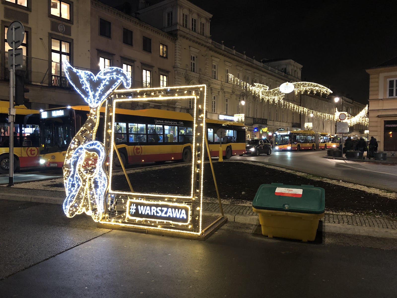 Nowy Świat ve Krakowskie Przedmieście