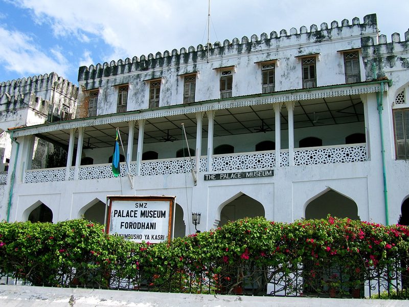 Sultan Sarayı ve Beit-el-Ajaib (Şaşkınlık Evi)